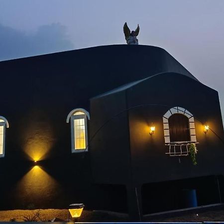 Caveman Guest House Puducherry Exterior foto