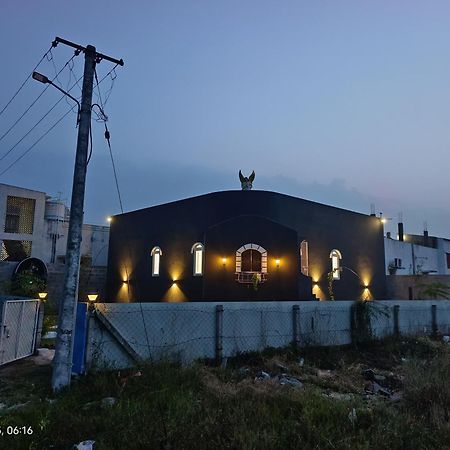 Caveman Guest House Puducherry Exterior foto